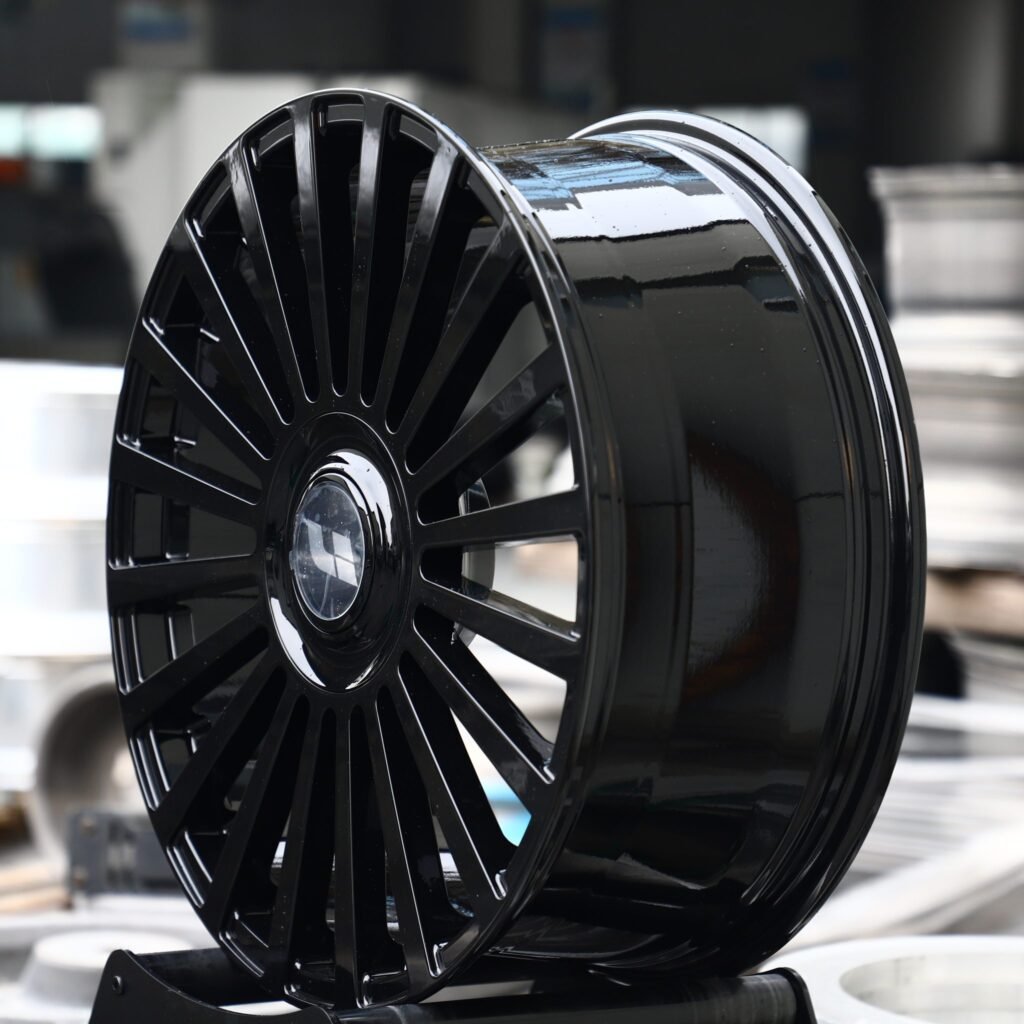 BMW M3 F80 wheels – Gloss Black 20-Spoke, lip and barrel detail
