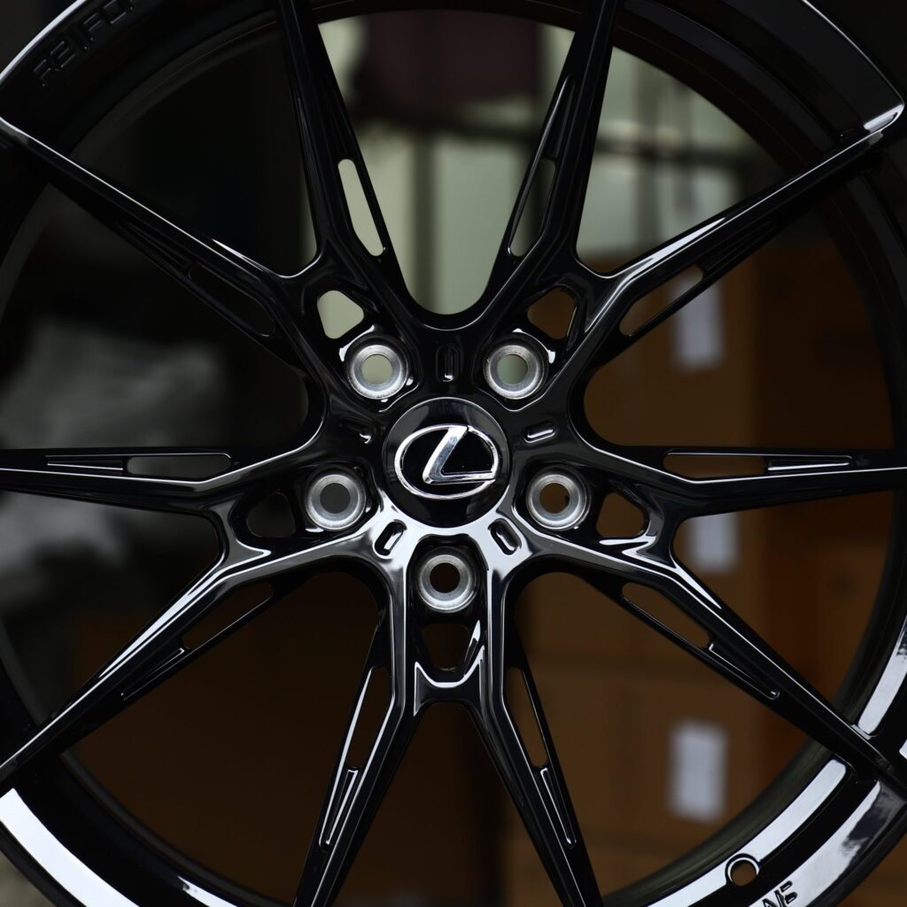 Lexus IS wheels – Gloss Black 5 Y-Spoke (Lexus OEM-Style), lip and barrel detail