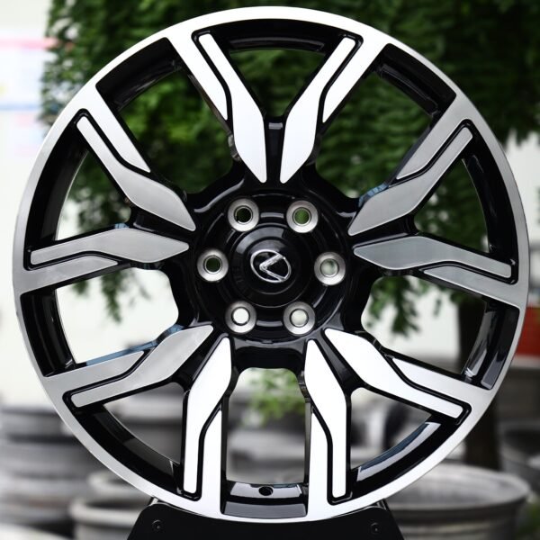 Lexus GX wheels – Gloss Black / Machined 5 Split-Spoke (Lexus OEM-Style), front view