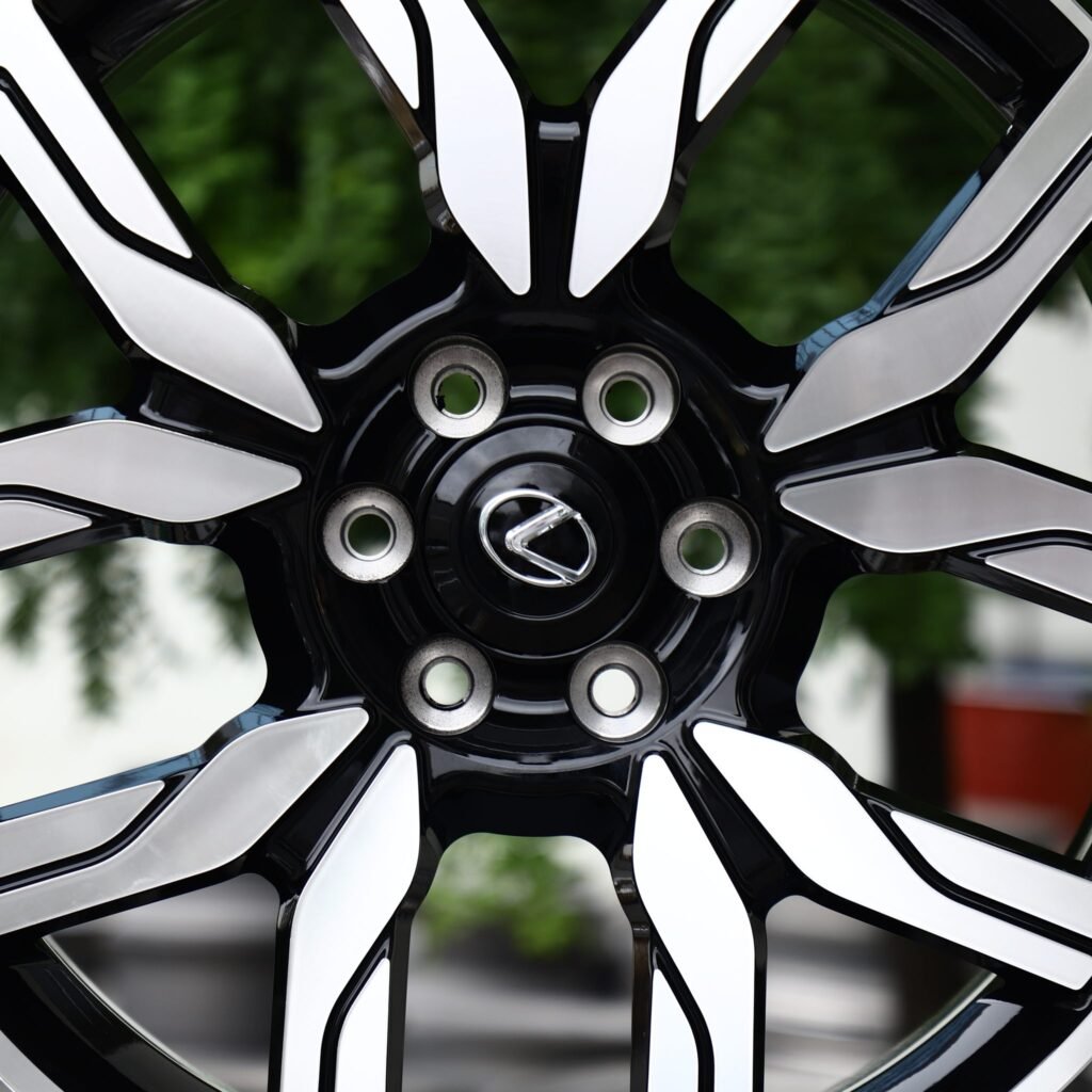 Lexus GX wheels – Gloss Black / Machined 5 Split-Spoke (Lexus OEM-Style), lip and barrel detail