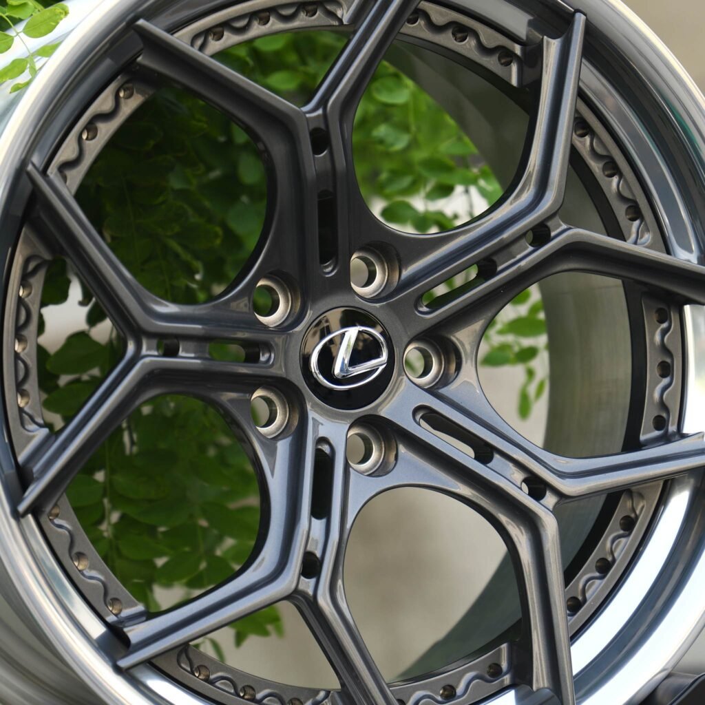 Tesla Model 3 wheels – Custom Finish 2-Piece Deep Lip, lip and barrel detail