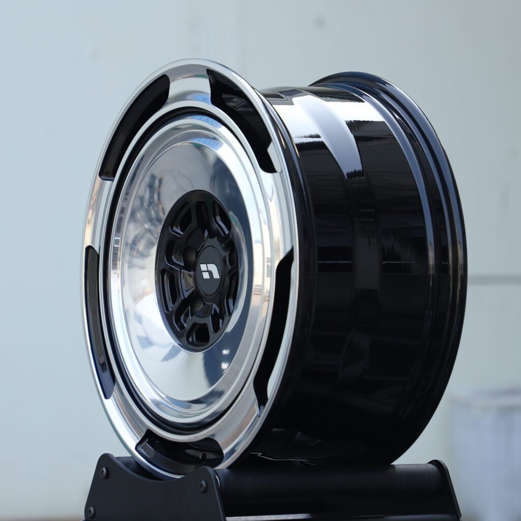Lexus LS wheels – Matte Silver Full-Face, lip and barrel detail