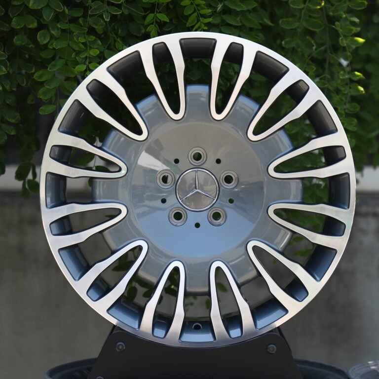 Mercedes-Benz E-Class wheels – Light Gunmetal Full-Face Machined Face, front view