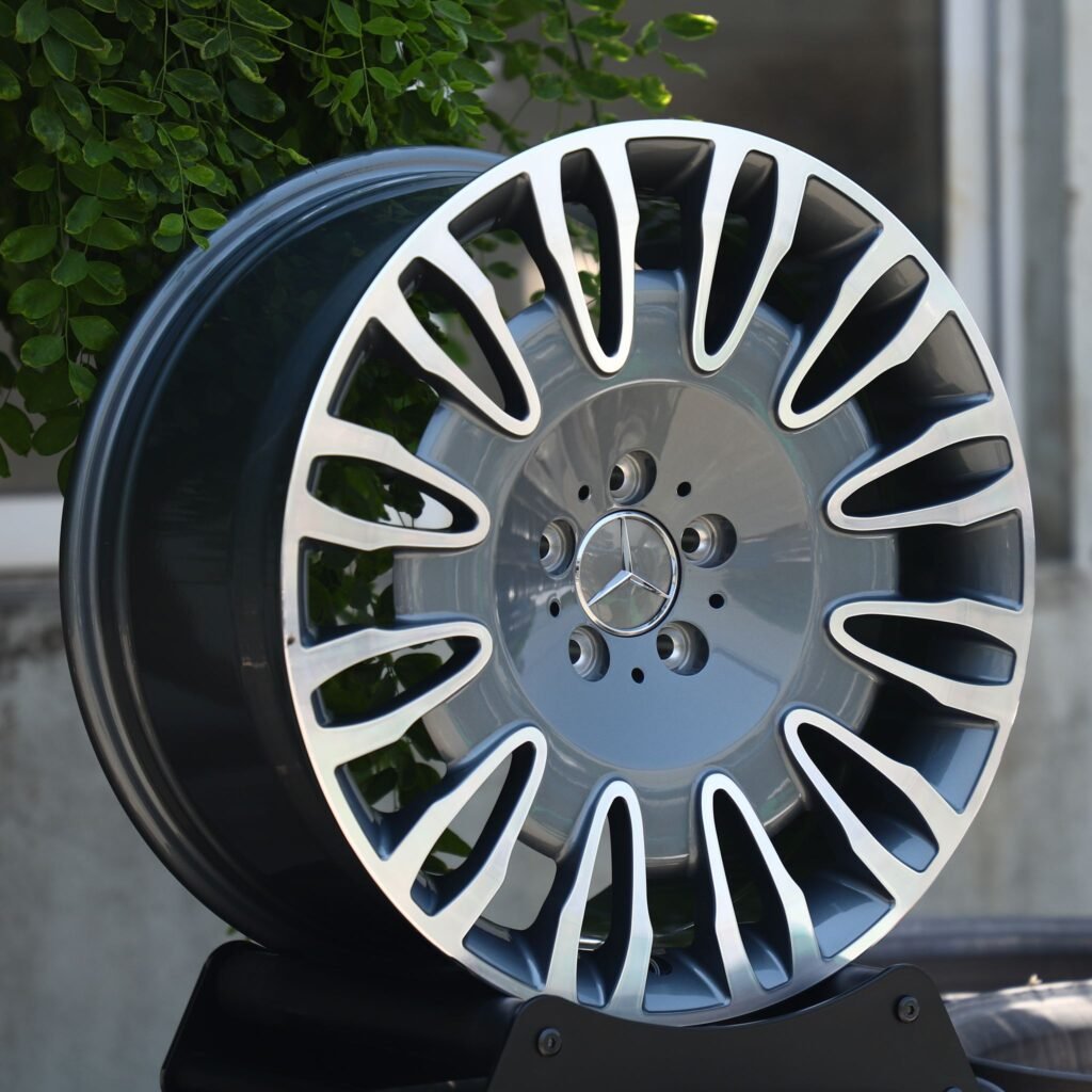 Mercedes-Benz S-Class wheels – Light Gunmetal Full-Face Machined Face, angled view
