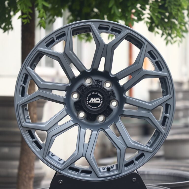 Toyota 4Runner wheels – Light Gunmetal Petal, front view