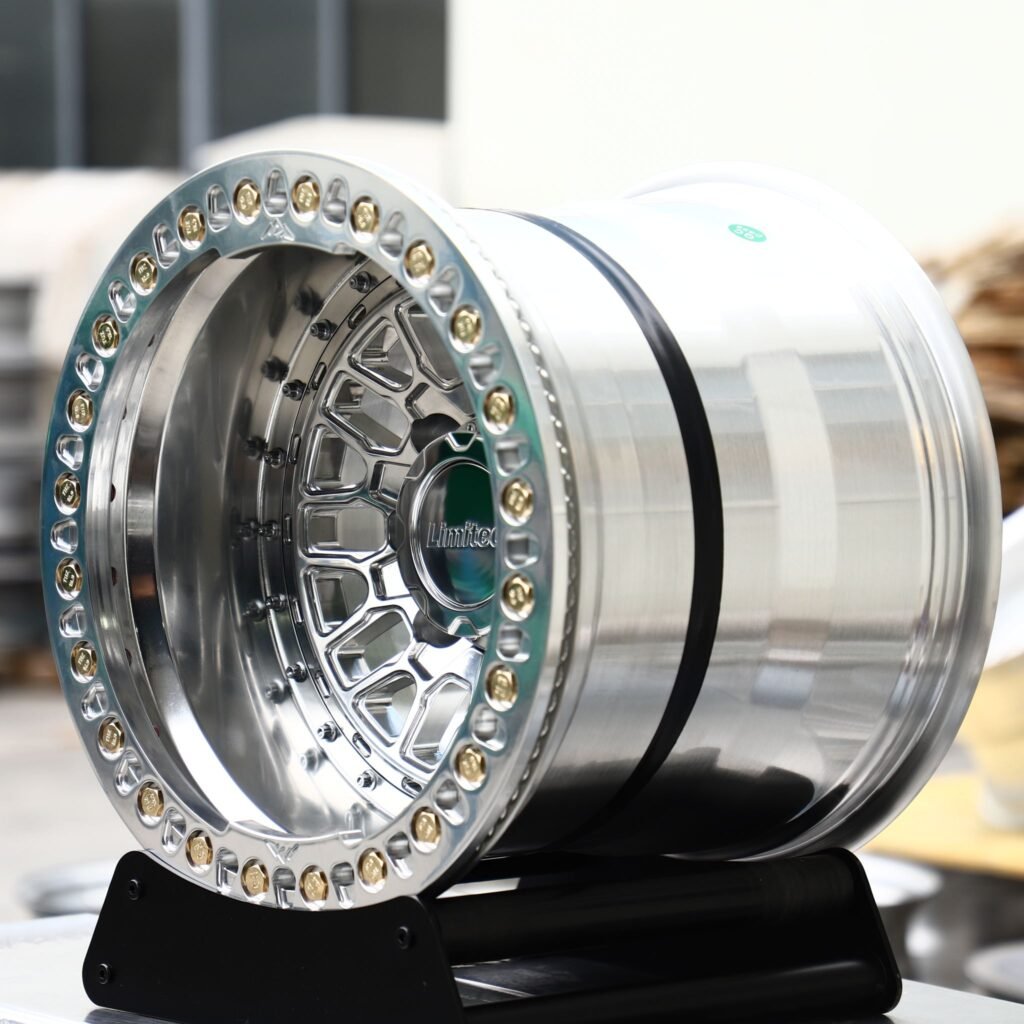 8x170 wheels – Mirror Polished Mesh 3-Piece Beadlock (Limited-Style), side view
