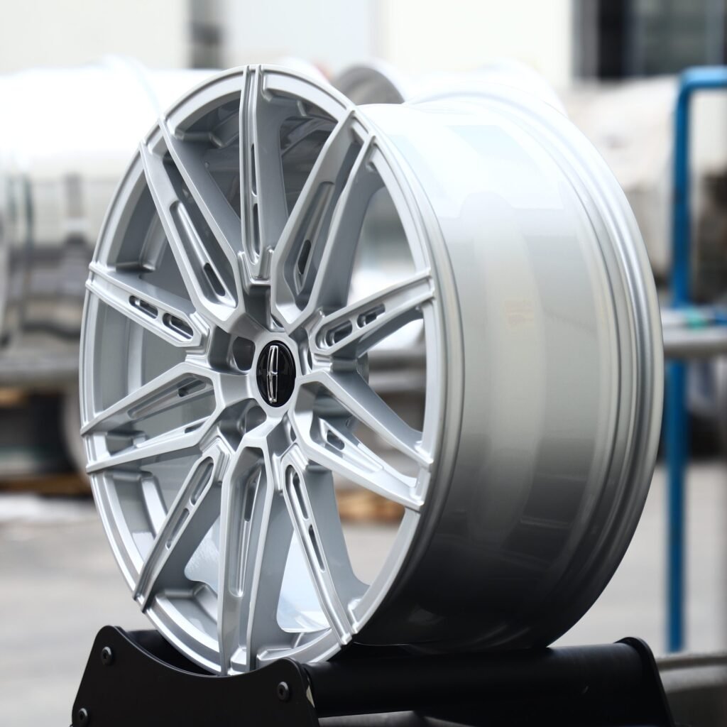 Lincoln Style Bright Silver 5 W-Spoke Side-Milled Forged Wheels - Lincoln Continental / Lincoln Aviator Fitment (5-Lug) view 3