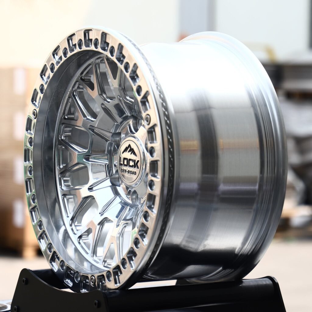 6x139.7 wheels – Lock -Style Mirror Polished Mesh Beadlock (Lock Off-Road-Style), side view