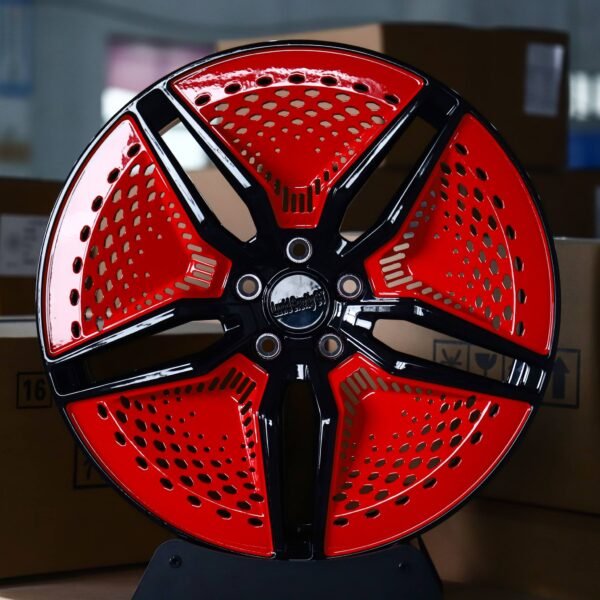 Lucid Gravity wheels – Gloss Black / Red 5-Spoke Aero (Lucid OEM-Style), front view