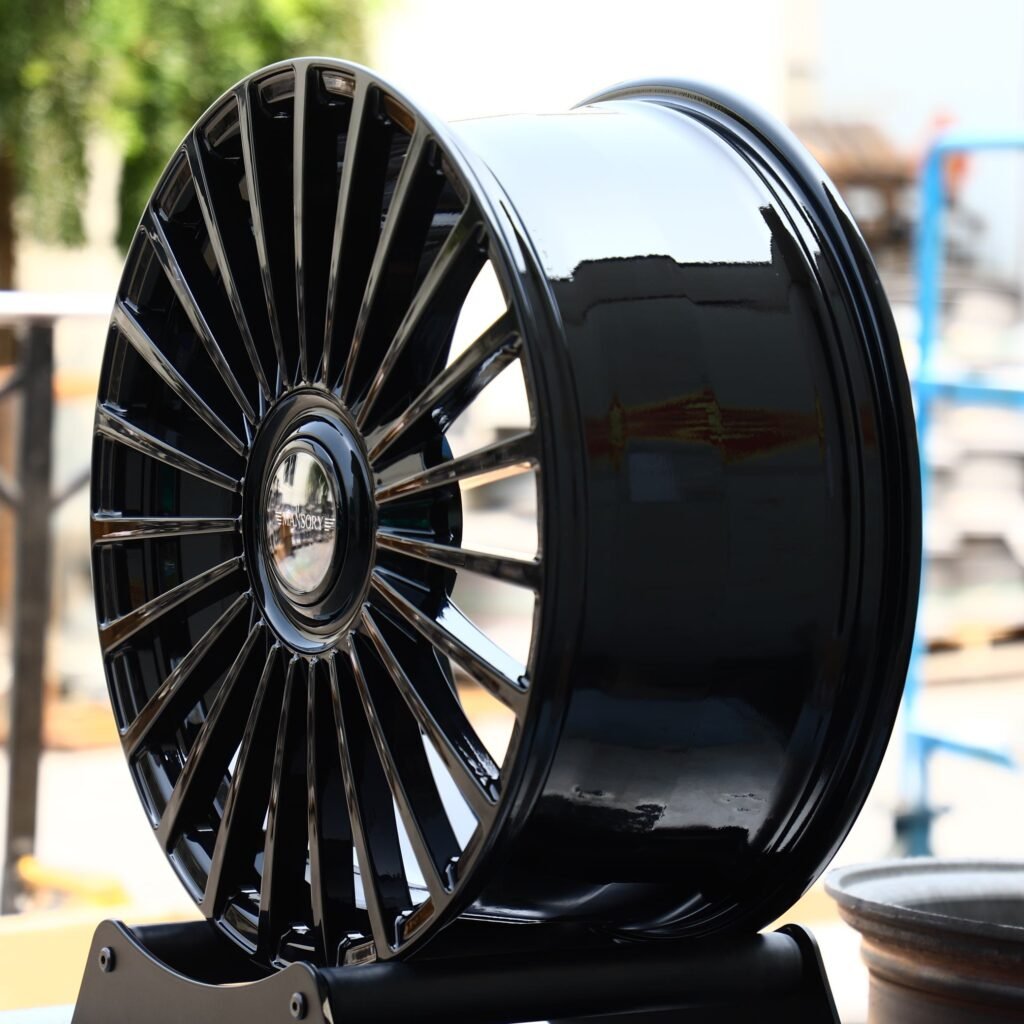 Mansory Gloss Black Multi-Spoke Forged Wheels - Mercedes-Benz G-Class / Rolls-Royce Cullinan Fitment (5-Lug) view 4