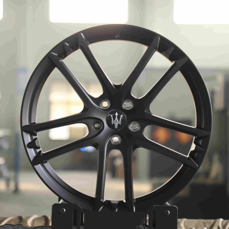 Maserati Ghibli wheels – Gloss Black 5 Y-Spoke, front view
