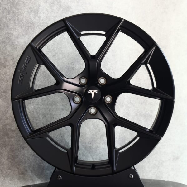 Tesla Model 3 wheels – Matte Black 5 Y-Spoke, front view