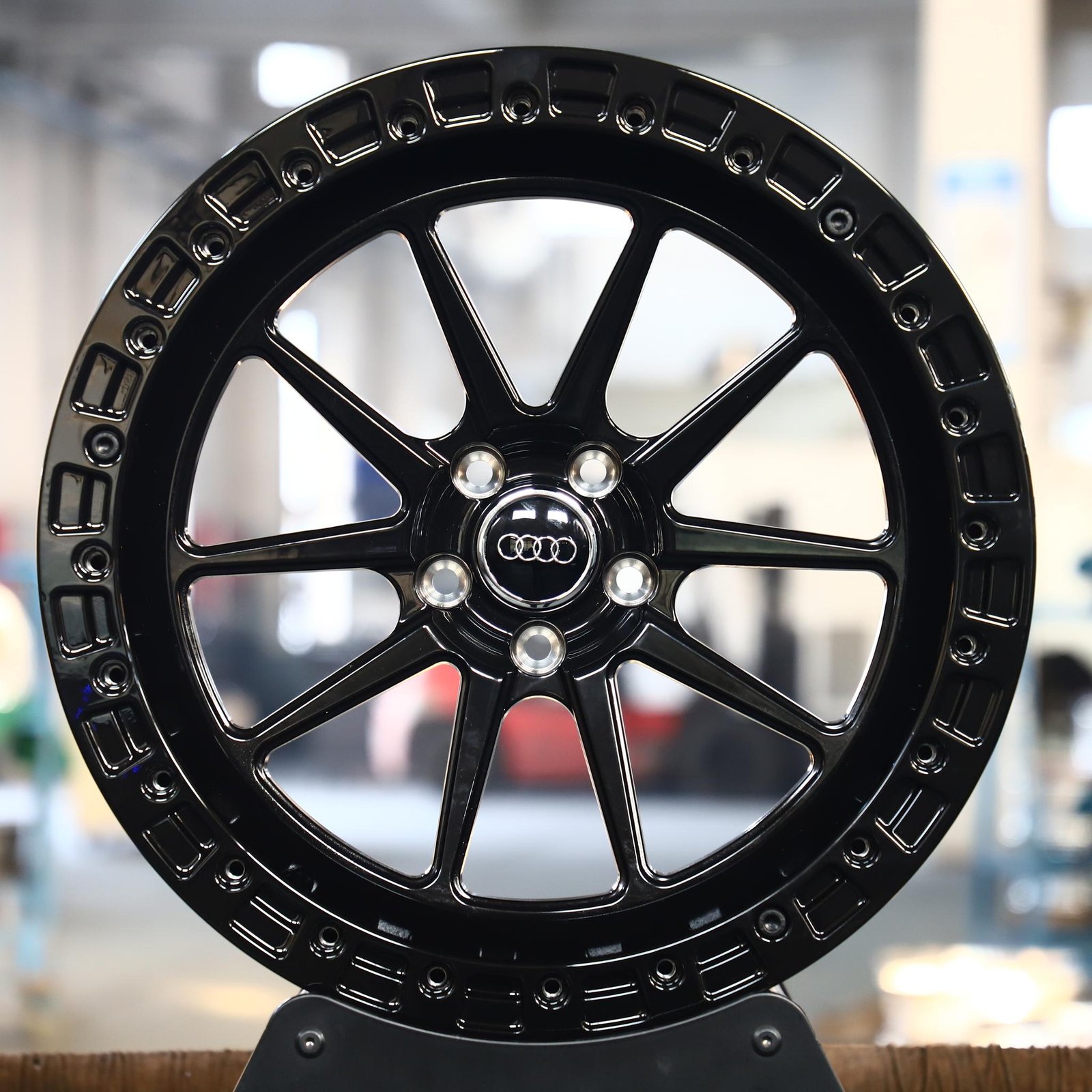 Audi Q5 wheels – Matte Black Custom, front view