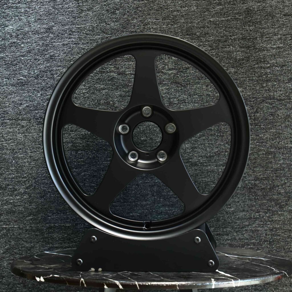 Land Rover Range Rover wheels – Matte Black Deep Lip, front view