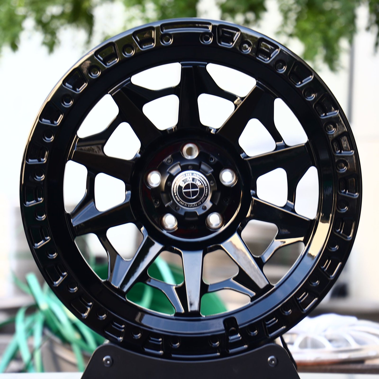 BMW X5 wheels – Matte Black Double-Ring Exposed Bolt Detail, front view