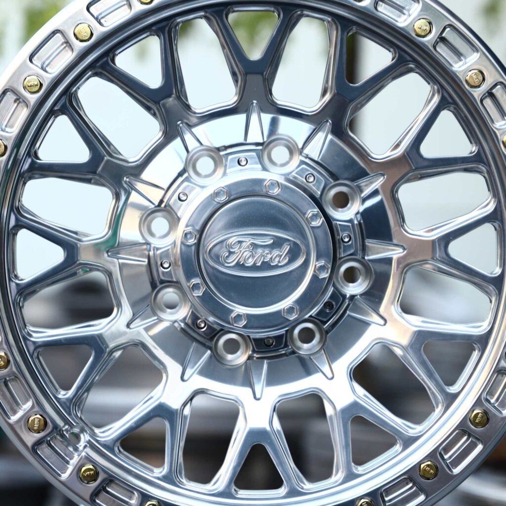 Ford Excursion wheels – Matte Black Exposed Bolt Detail Floating Cap (Ford OEM-Style), lip and barrel detail