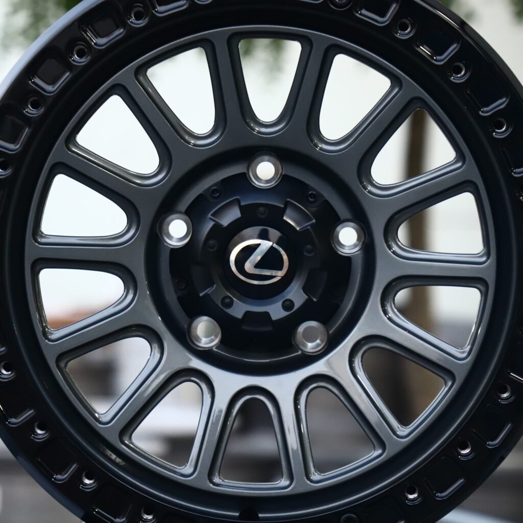 Lexus LX 570 wheels – Matte Black Exposed Bolt Detail, lip and barrel detail