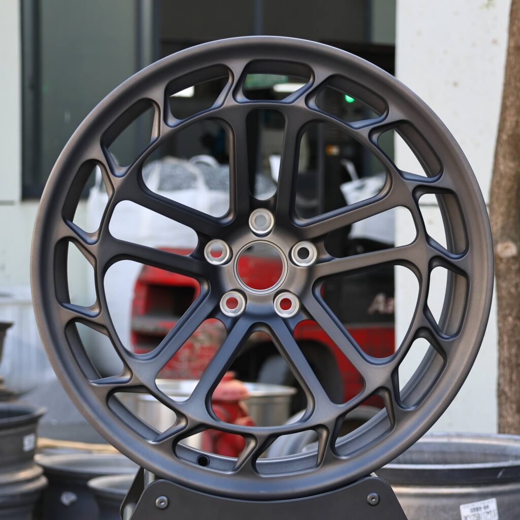 Matte Black / Gunmetal Double-Ring Spoke Left/Right Directional Forged Wheels - Audi A6 / BMW 5 Series Fitment (5-Lug) Monoblock forged wheel