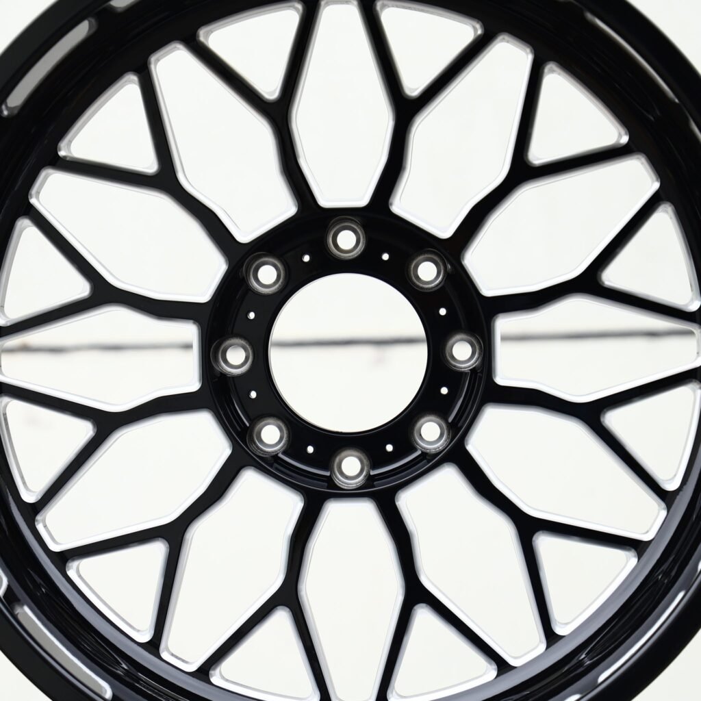 GMC Sierra 2500HD wheels – Matte Black H-Type 12-Spoke, lip and barrel detail