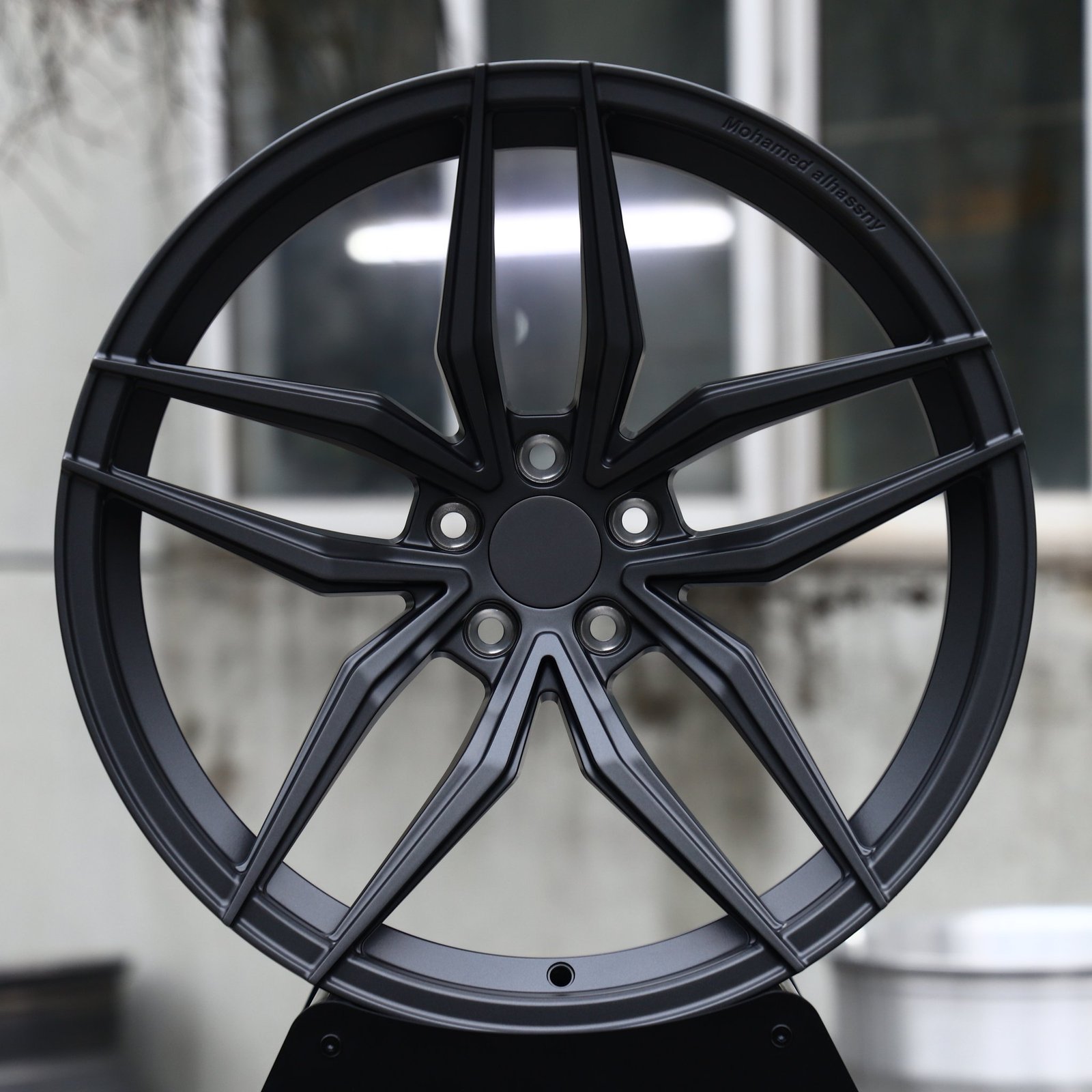 Porsche 911 wheels – Matte Black Petal Split-Spoke, front view