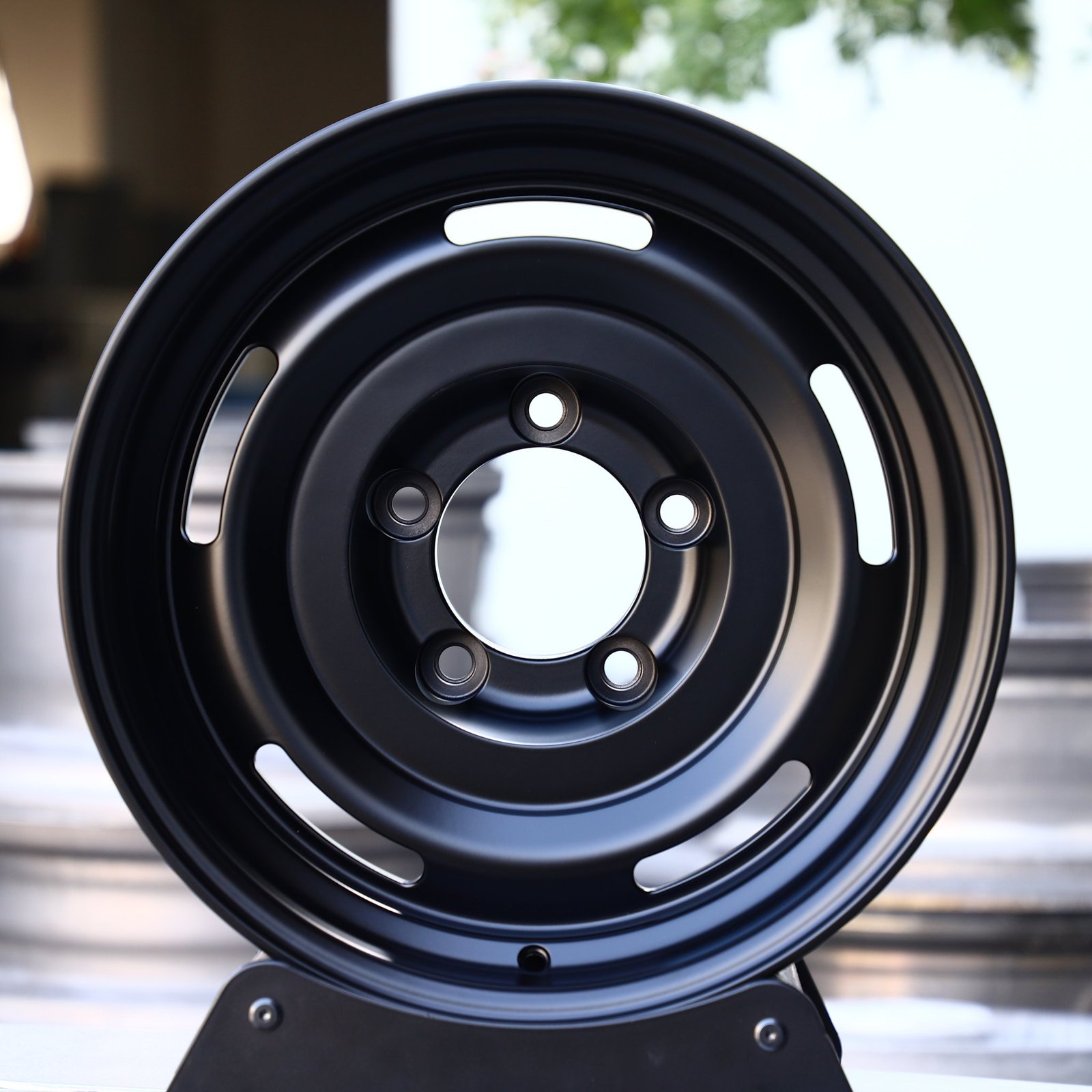 Jeep Wrangler wheels – Matte Black Semi-Full-Face Deep Lip, front view