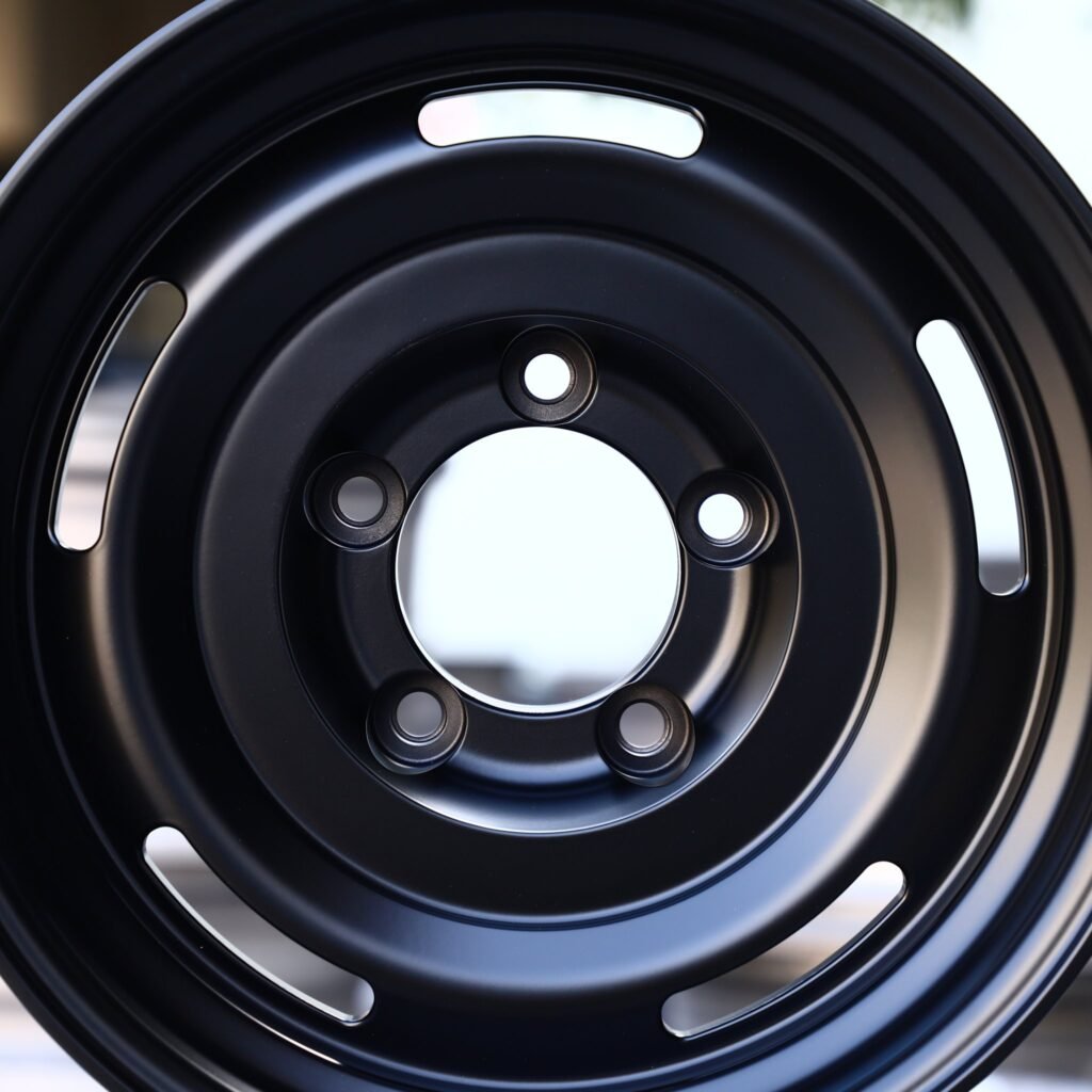 Lexus LX 570 wheels – Matte Black Semi-Full-Face Deep Lip, lip and barrel detail