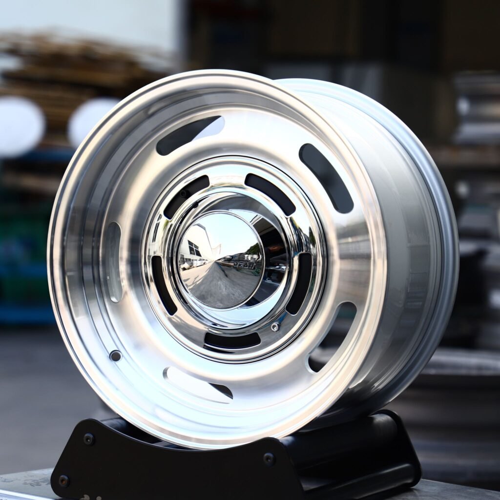 Toyota Land Cruiser wheels – Matte Black Semi-Full-Face, angled view