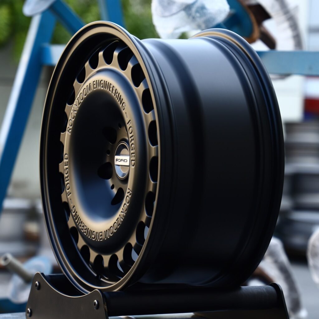 6x135 wheels – Matte Black Semi-Full-Face, side view