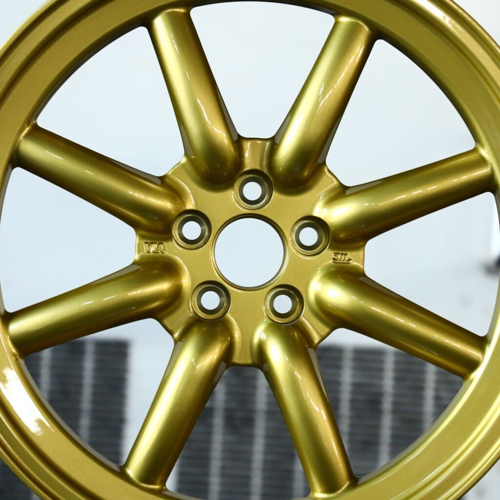 BMW M4 F82 wheels – Matte Gold 8-Spoke Deep Lip, lip and barrel detail