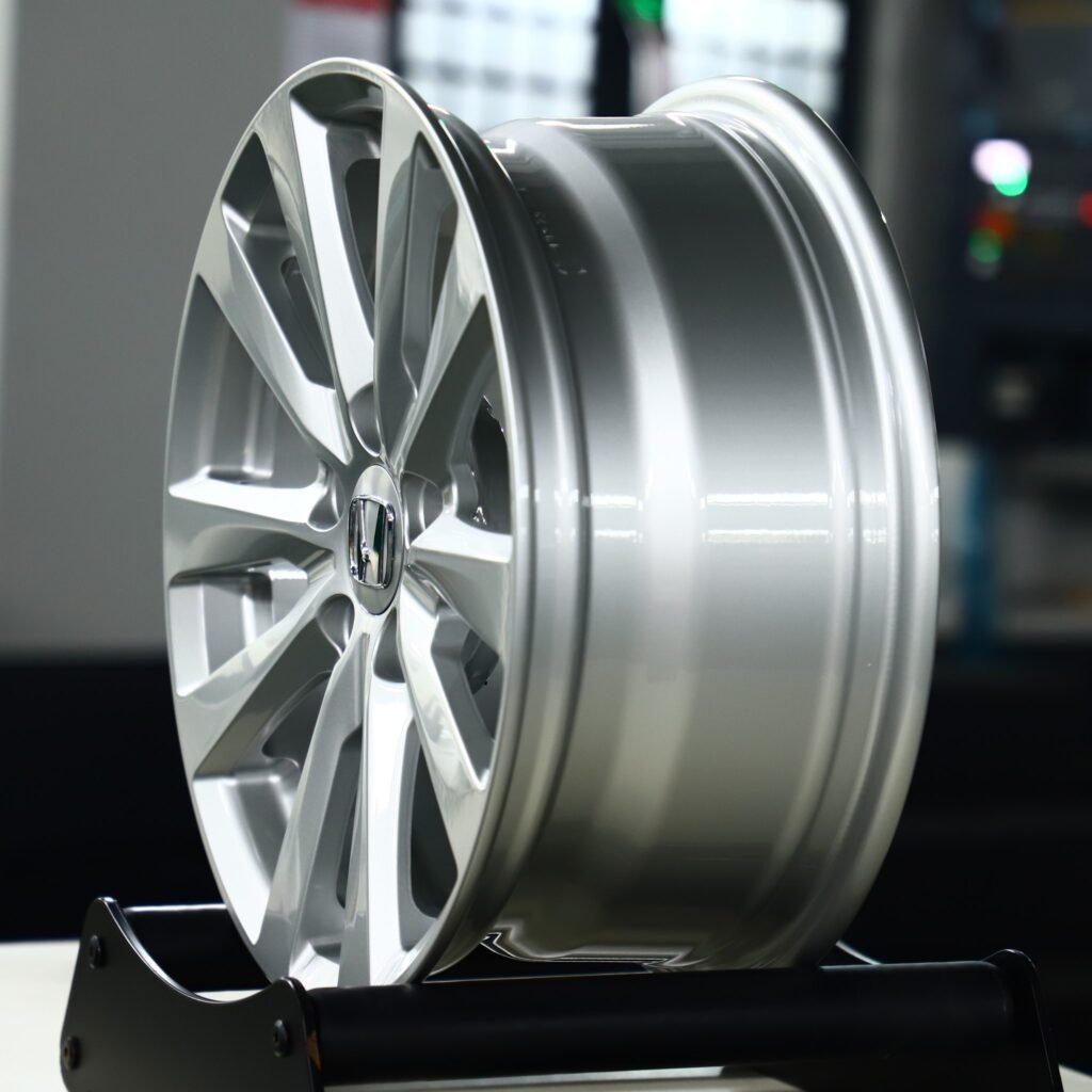 Honda Accord wheels – Matte Silver 10-Spoke, angled view