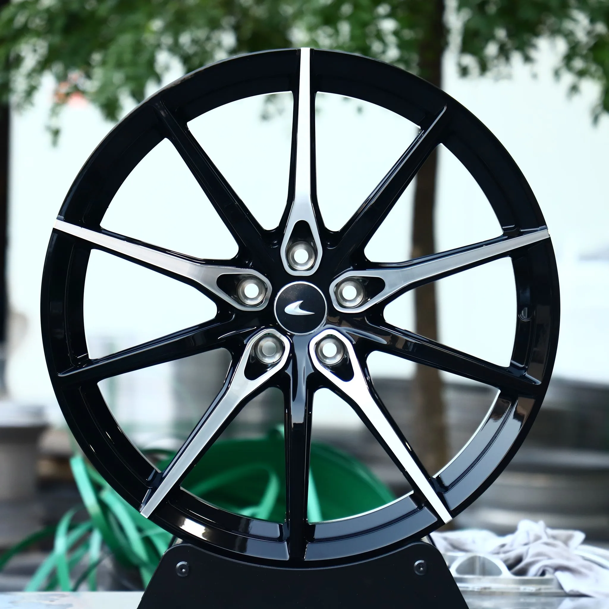 McLaren MP4-12C wheels – Matte Silver 10-Spoke Machined Face (McLaren OEM-Style), front view