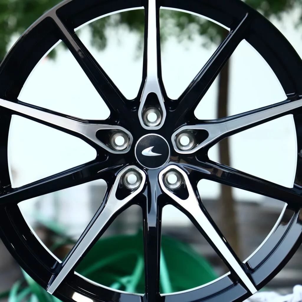 McLaren MP4-12C wheels – Matte Silver 10-Spoke Machined Face (McLaren OEM-Style), lip and barrel detail