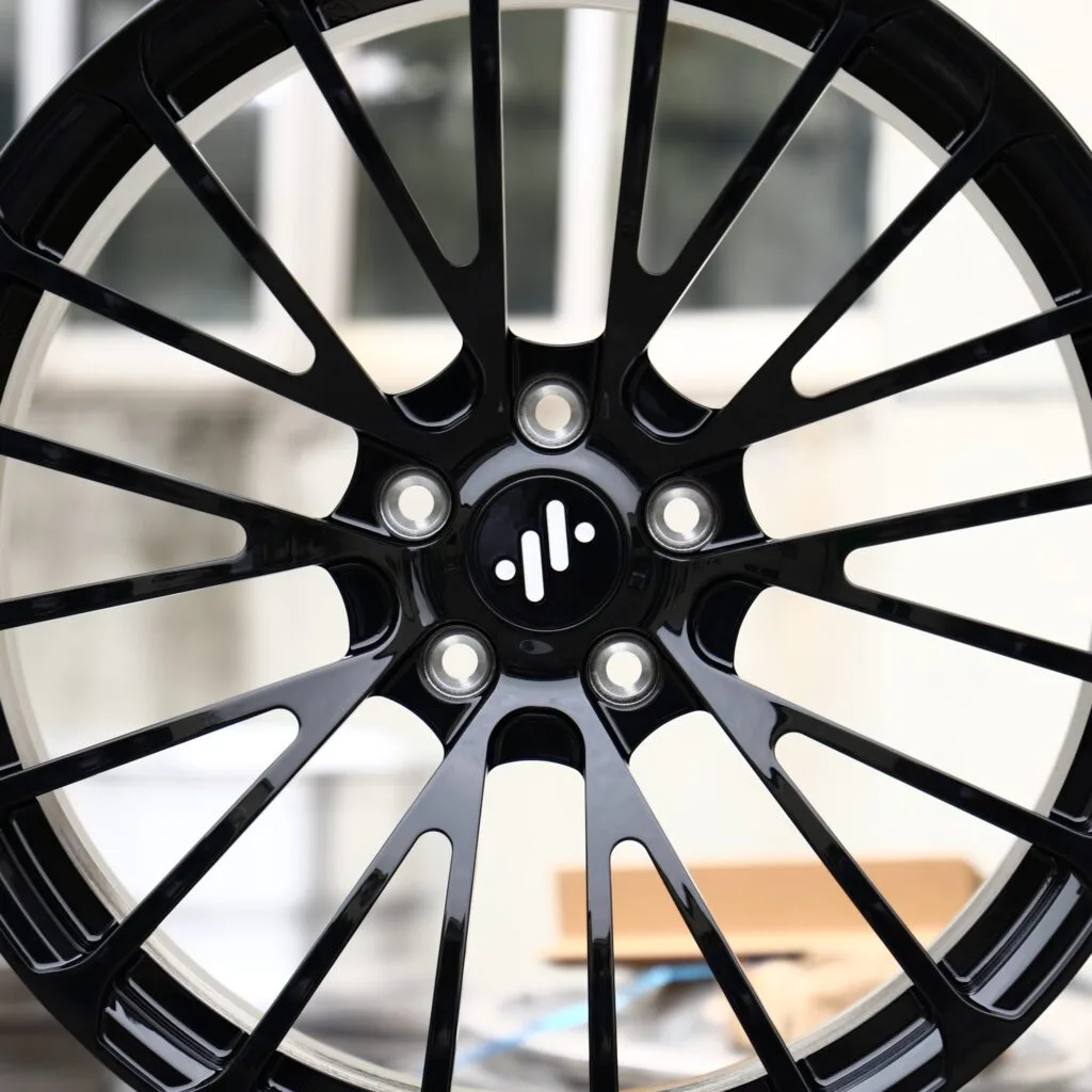 BMW M3 F80 wheels – Matte Silver 10 Y-Spoke (Dodge OEM-Style), lip and barrel detail