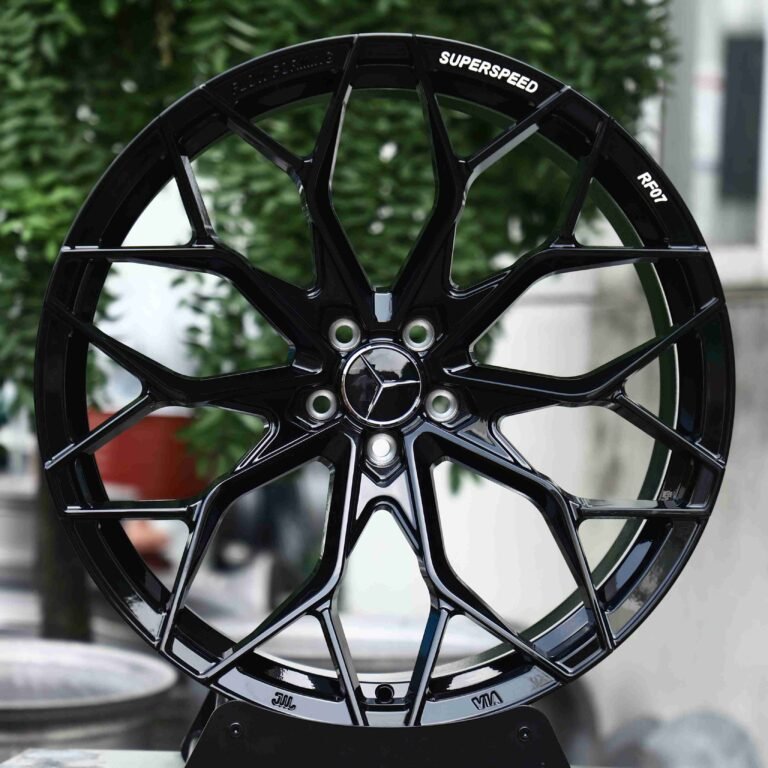 Tesla Model 3 wheels – Matte Silver 10 Y-Spoke, front view