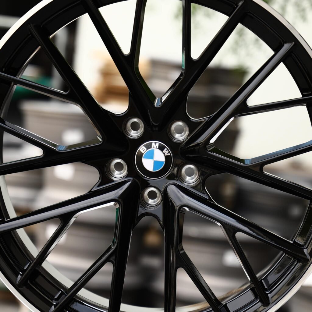BMW M4 G82 wheels – Matte Silver 10 Y-Spoke Machined Lip, lip and barrel detail