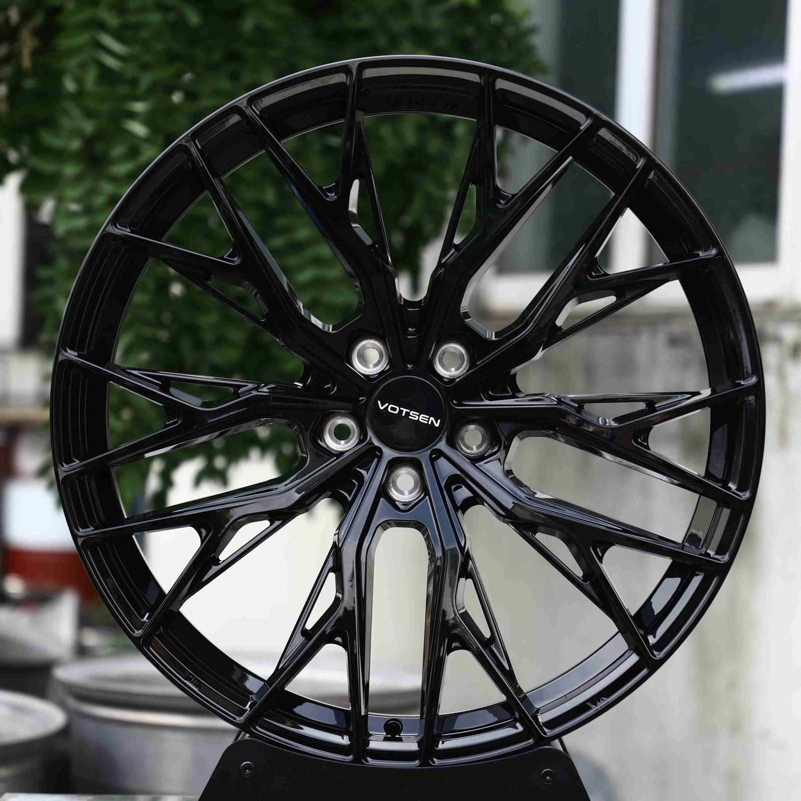 Porsche 911 wheels – Matte Silver 10 Y-Spoke Side-Milled (Vossen-Style), front view