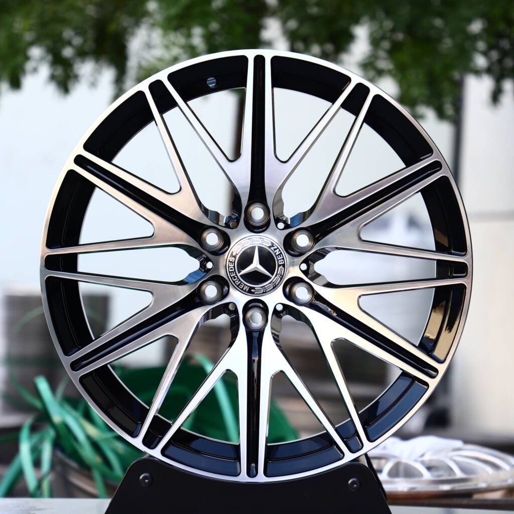 Mercedes-Benz E-Class wheels – Matte Silver 12 Y-Spoke Machined Face, front view