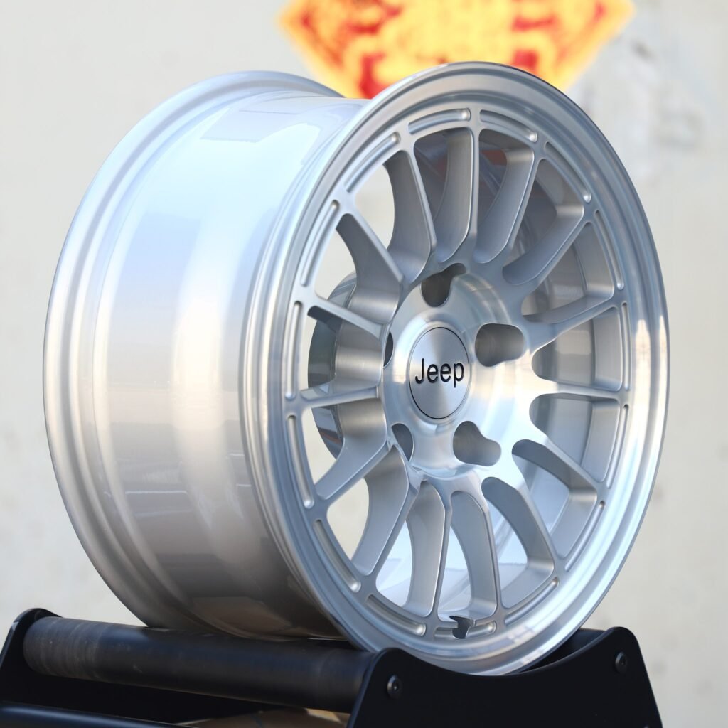 Jeep Gladiator wheels – Matte Silver 15-Spoke, lip and barrel detail