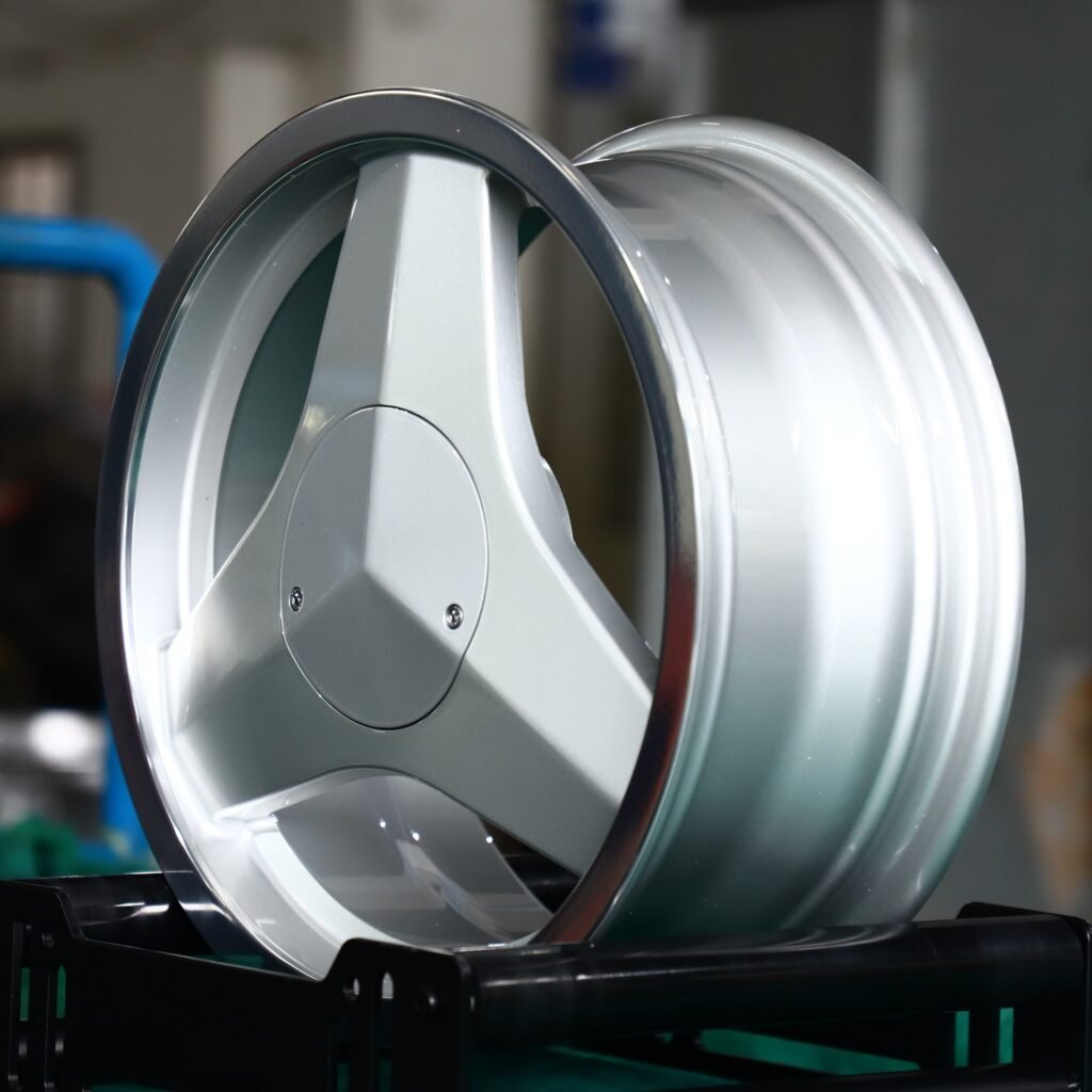 5x130 wheels – Matte Silver 3-Spoke, side view