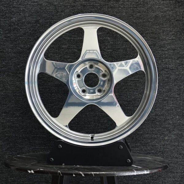 Porsche 911 wheels – Mirror Polished 5-Spoke Deep-Lip, front view