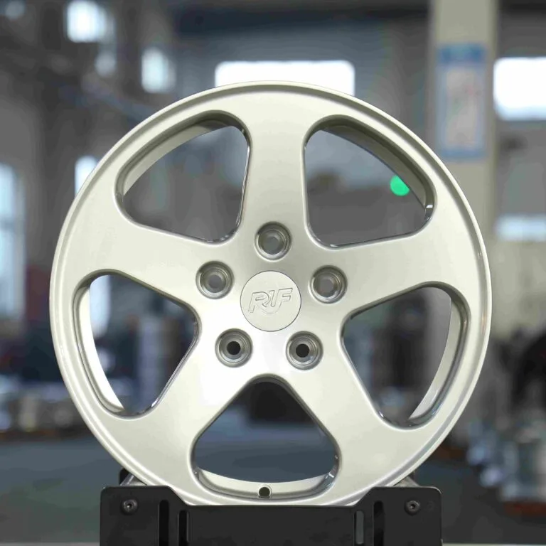 Porsche 911 992 wheels – Matte Silver 5-Spoke (RUF-Style), front view