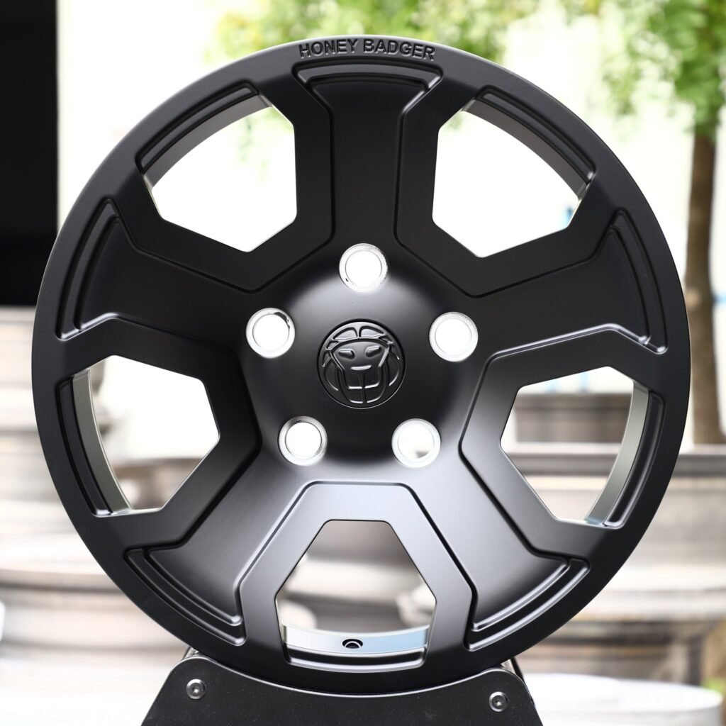 Land Rover Range Rover wheels – Matte Silver 5-Spoke, front view