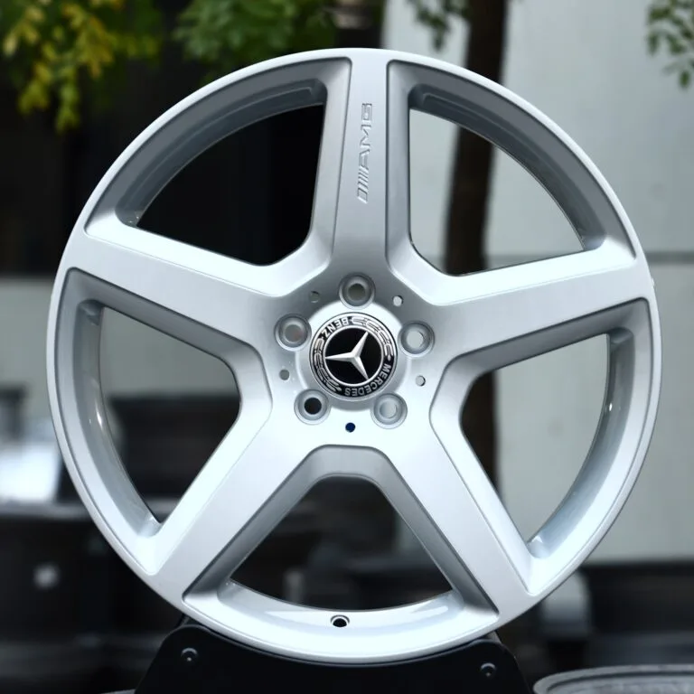 Porsche 911 wheels – Matte Silver 5-Spoke, front view