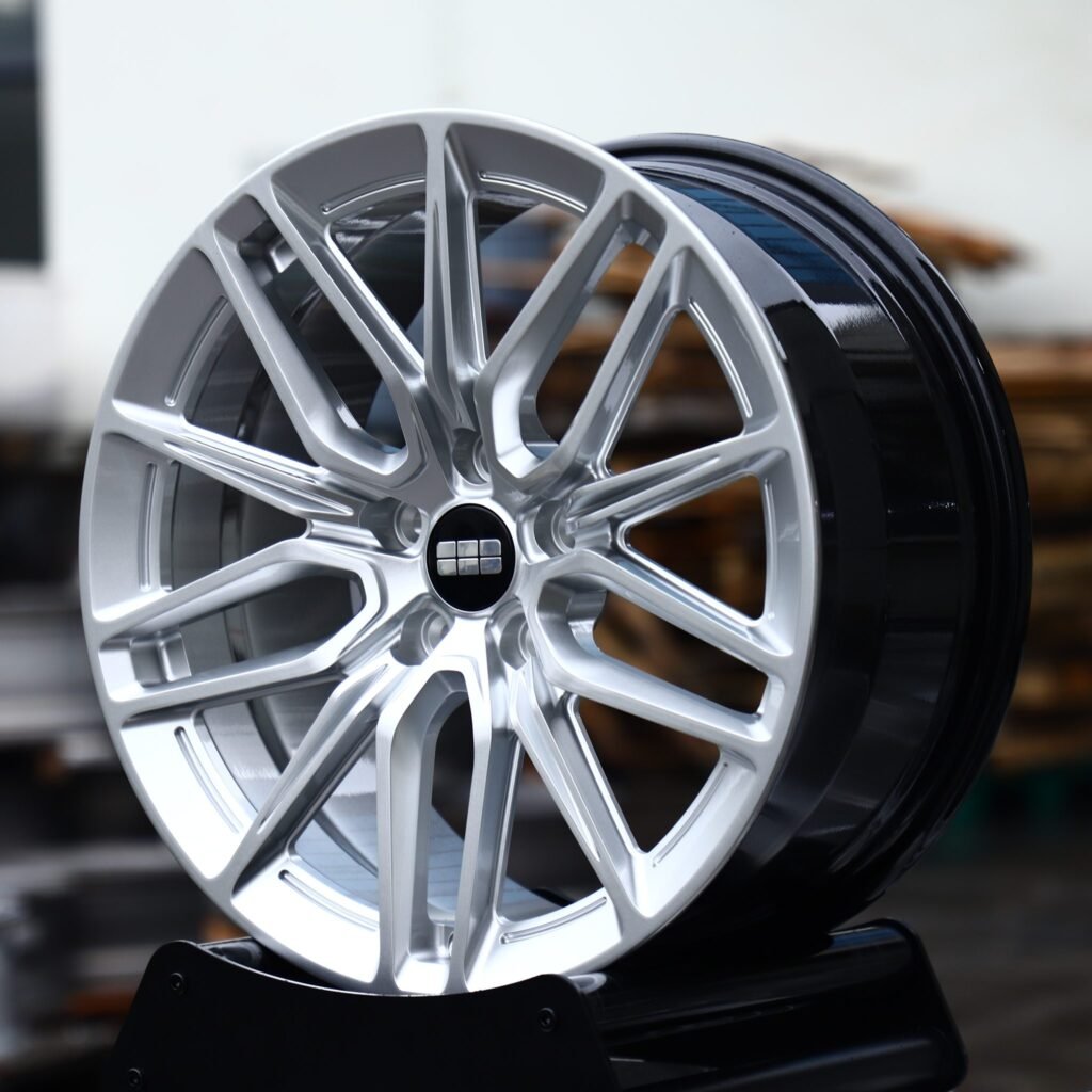 BMW 3 Series F30 wheels – Matte Silver 5 W-Spoke, angled view