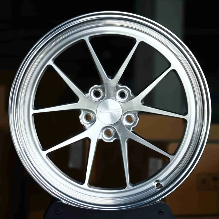 Porsche 911 wheels – Matte Silver 5 Y-Spoke Deep Lip, front view