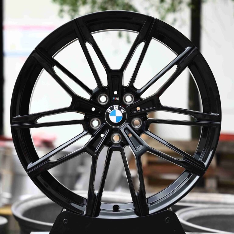 Tesla Model 3 wheels – Matte Silver 5 Y-Spoke, front view