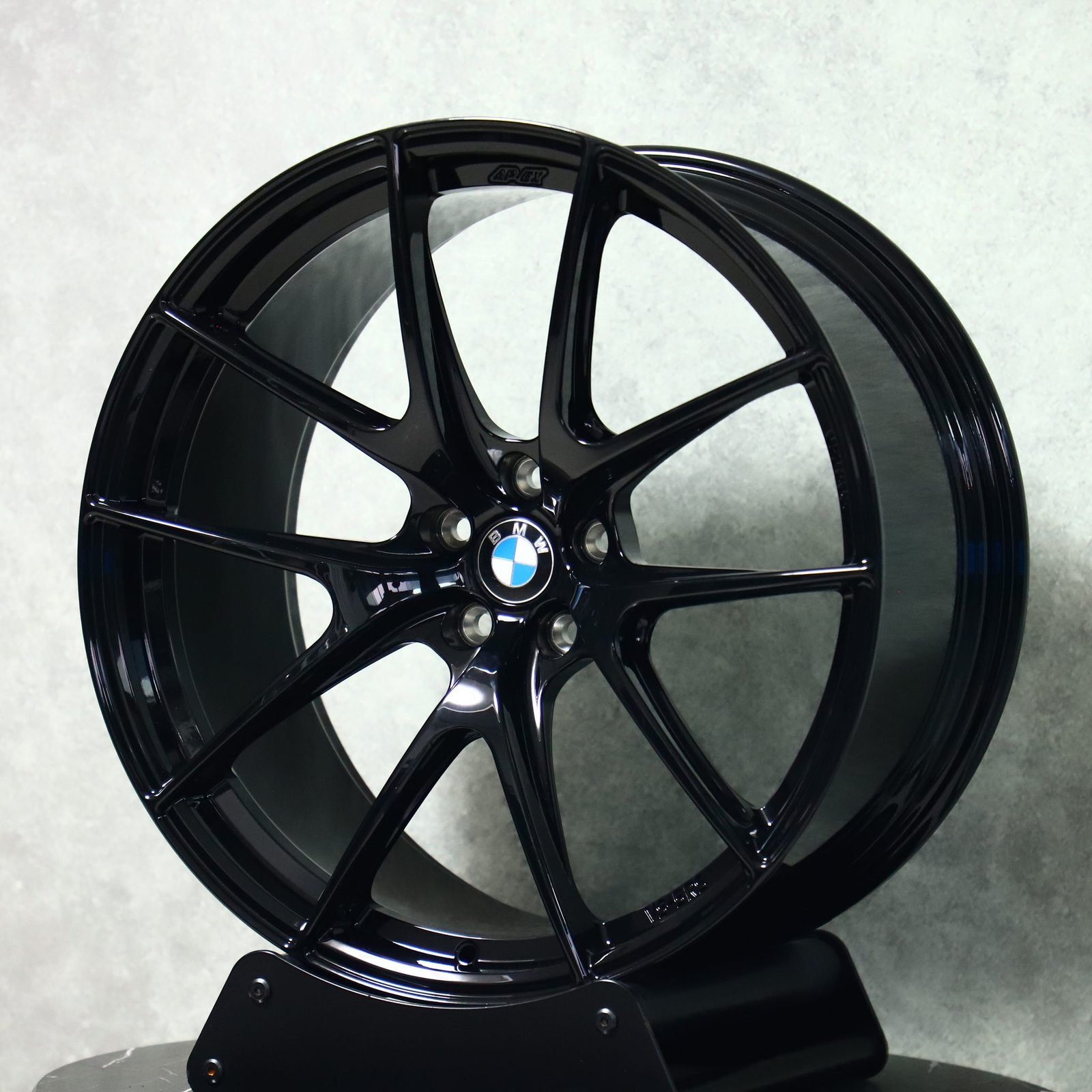BMW M3 wheels – Matte Silver 5 Y-Spoke, front view