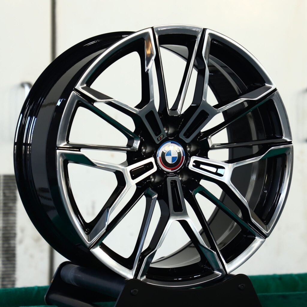 BMW M5 wheels – Matte Silver 5 Y-Spoke, angled view