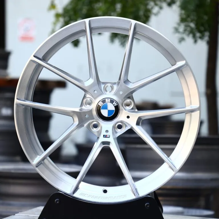 BMW M3 wheels – Matte Silver 5 Y-Spoke (BMW Style 763M), front view