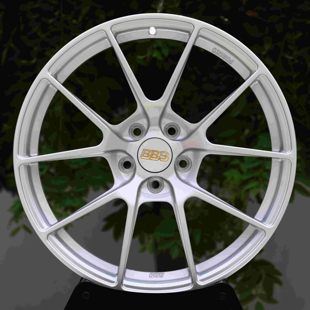 Toyota GR86 wheels – Matte Silver 5 Y-Spoke, front view
